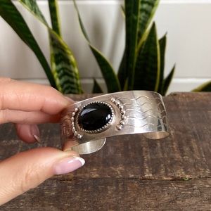 Sterling silver Native American signed cuff with onyx Center stone